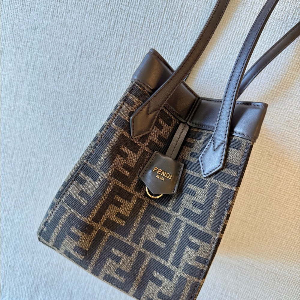 Fendi Origami Mini - Picture 2 of 7